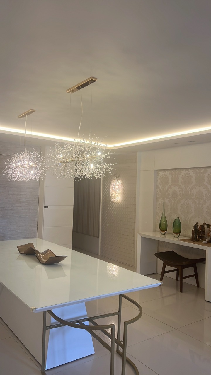 Lustre pendente retangular de cristal moderno, modelo Dente de Leão 70cm cromado, ideal para quartos e salas.